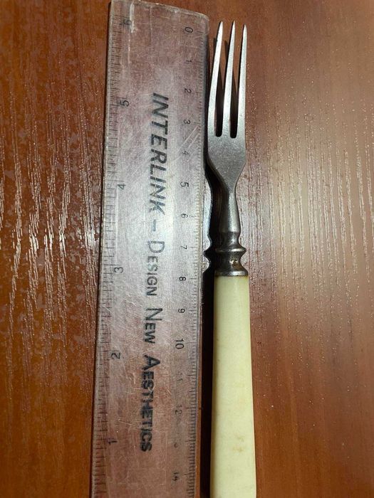 Вилка детская нержавейка в коллекцию.