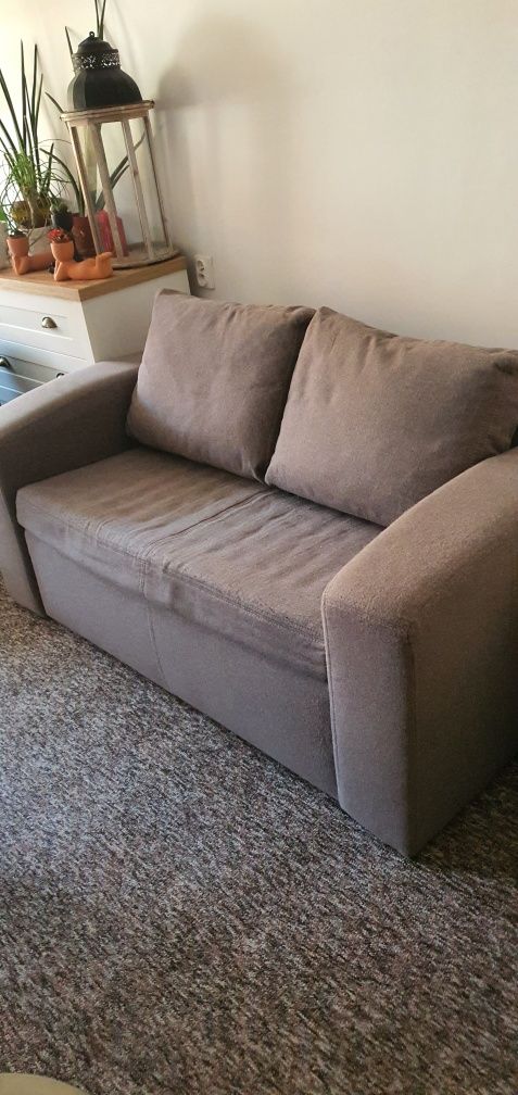 Sofa rozkladana.