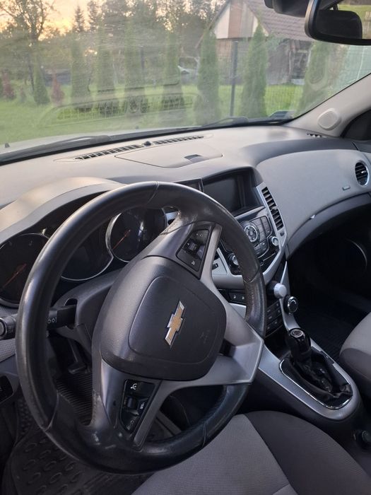 Chevrolet Cruz 2.0