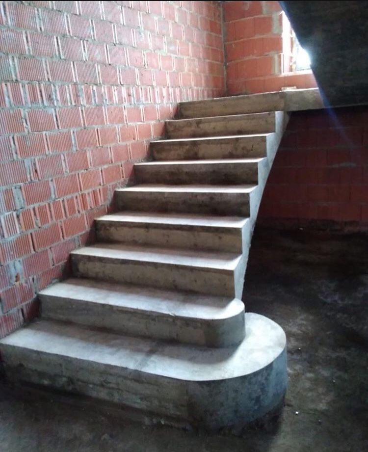 Сходи бетонні,бетон,ступеньки,лестница,монолітні сходи,сходовий марш