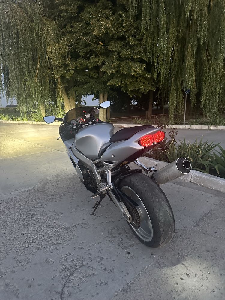 Kavasaki Ninja ZX-9R