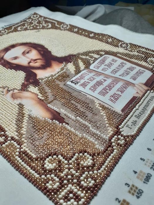 Продам ікону вишиту бісером!