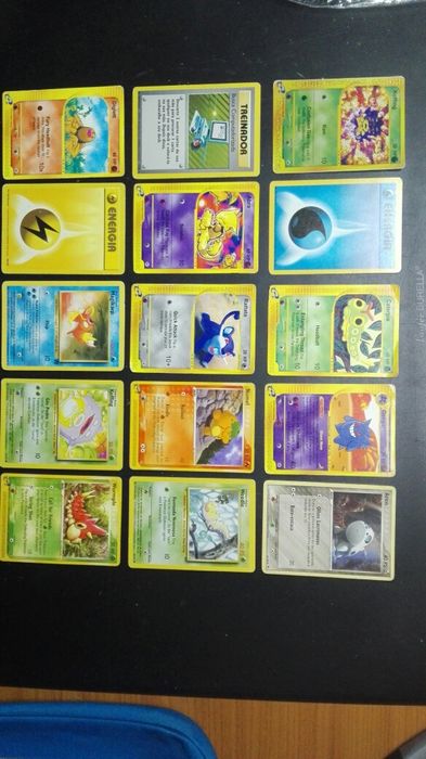 Vendo várias cartas Pokémon