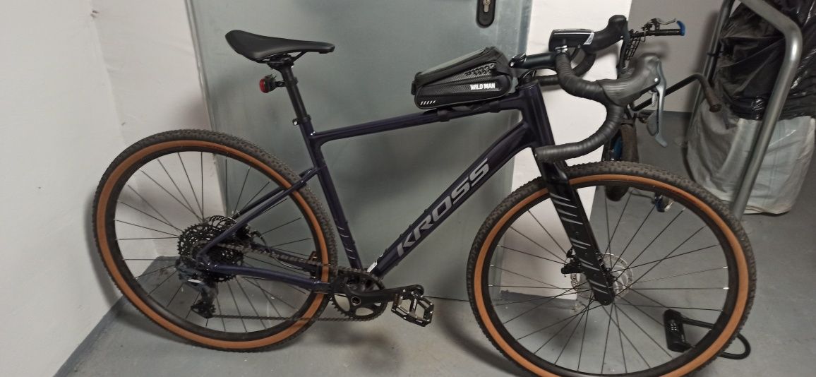 Kross Esker 2.0 rama 20 cali koła 28 cali rozmiar L 2024
