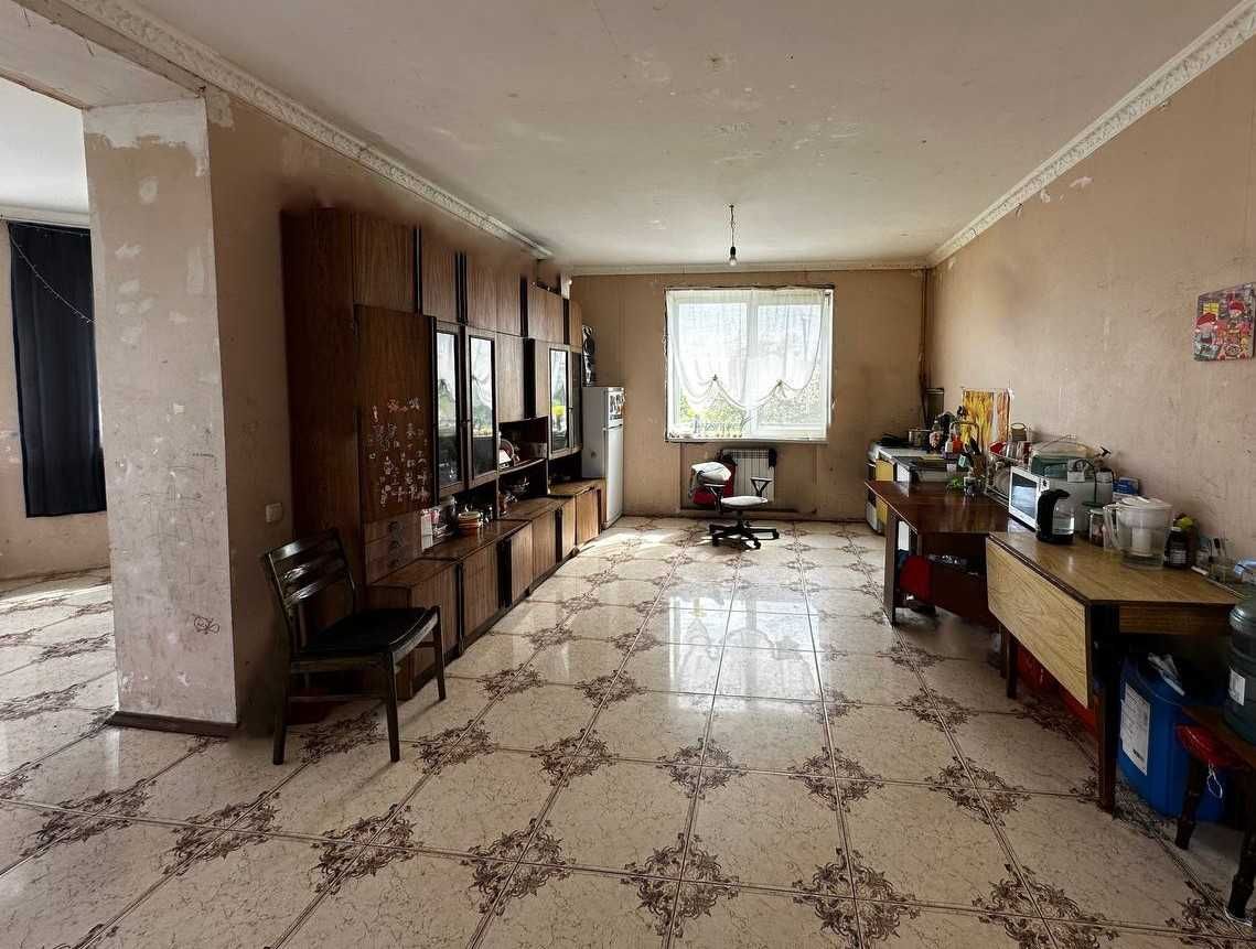 Дача 429,8м2, 5 кімнат, 24 сотки. Басейн, сауна, більярд. ID:674