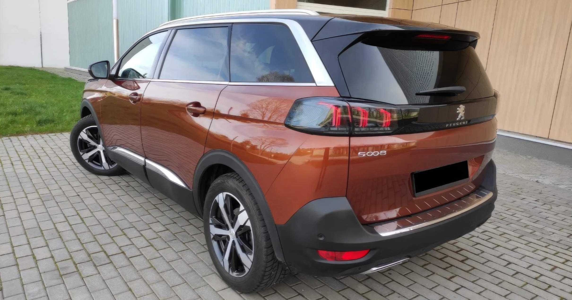 Peugeot 5008 2021