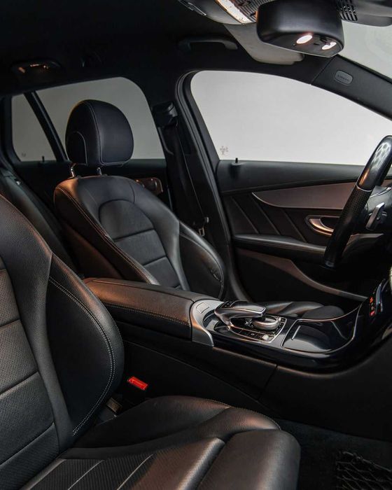 Mercedes-Benz C 300 BlueTEC Hybrid AMG Line