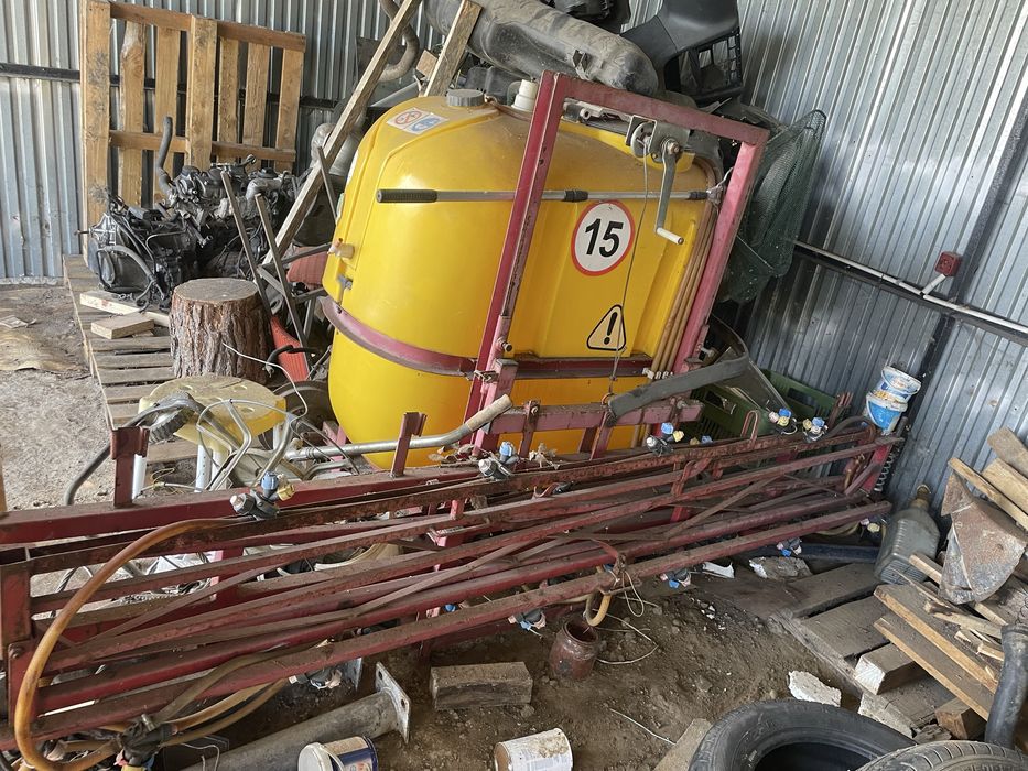 Sprzedam opryskiwacz na czesci lub w calosci