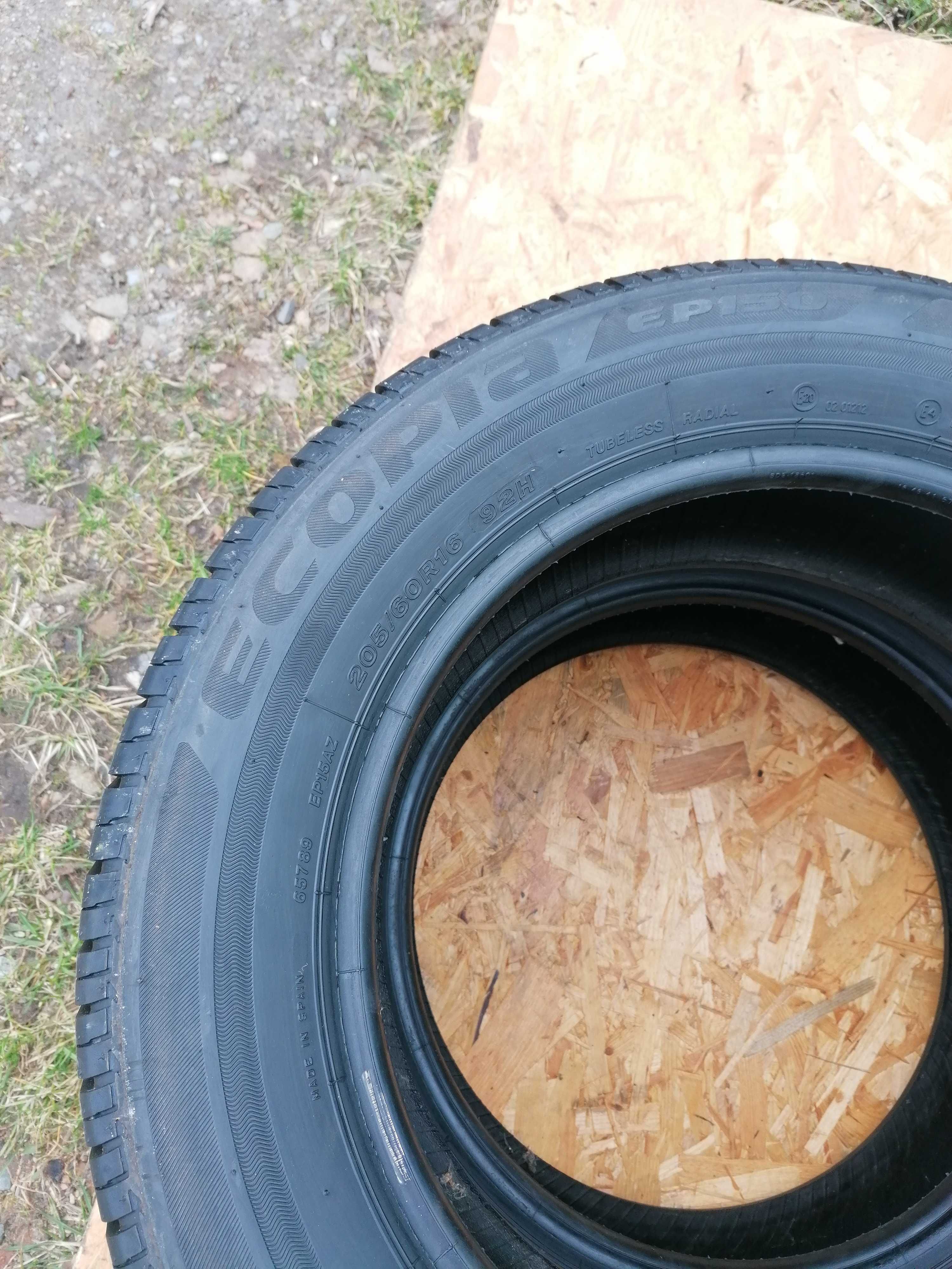 Opony letnie 205/60/16 Bridgestone 2szt