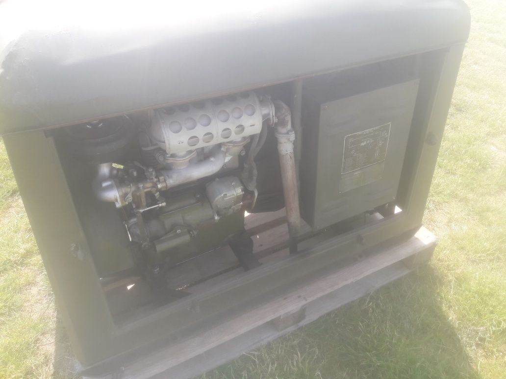 Agregat Generator Prądotwórczy Wojskowy PAB 4 230V