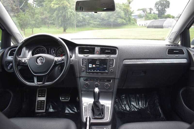 2017 Volkswagen Golf Alltrack TSI SE 4Motion
