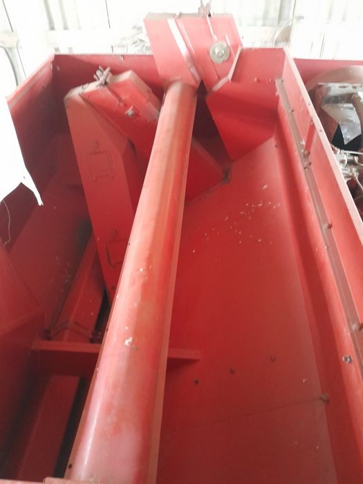 Продам комбайн MF 307