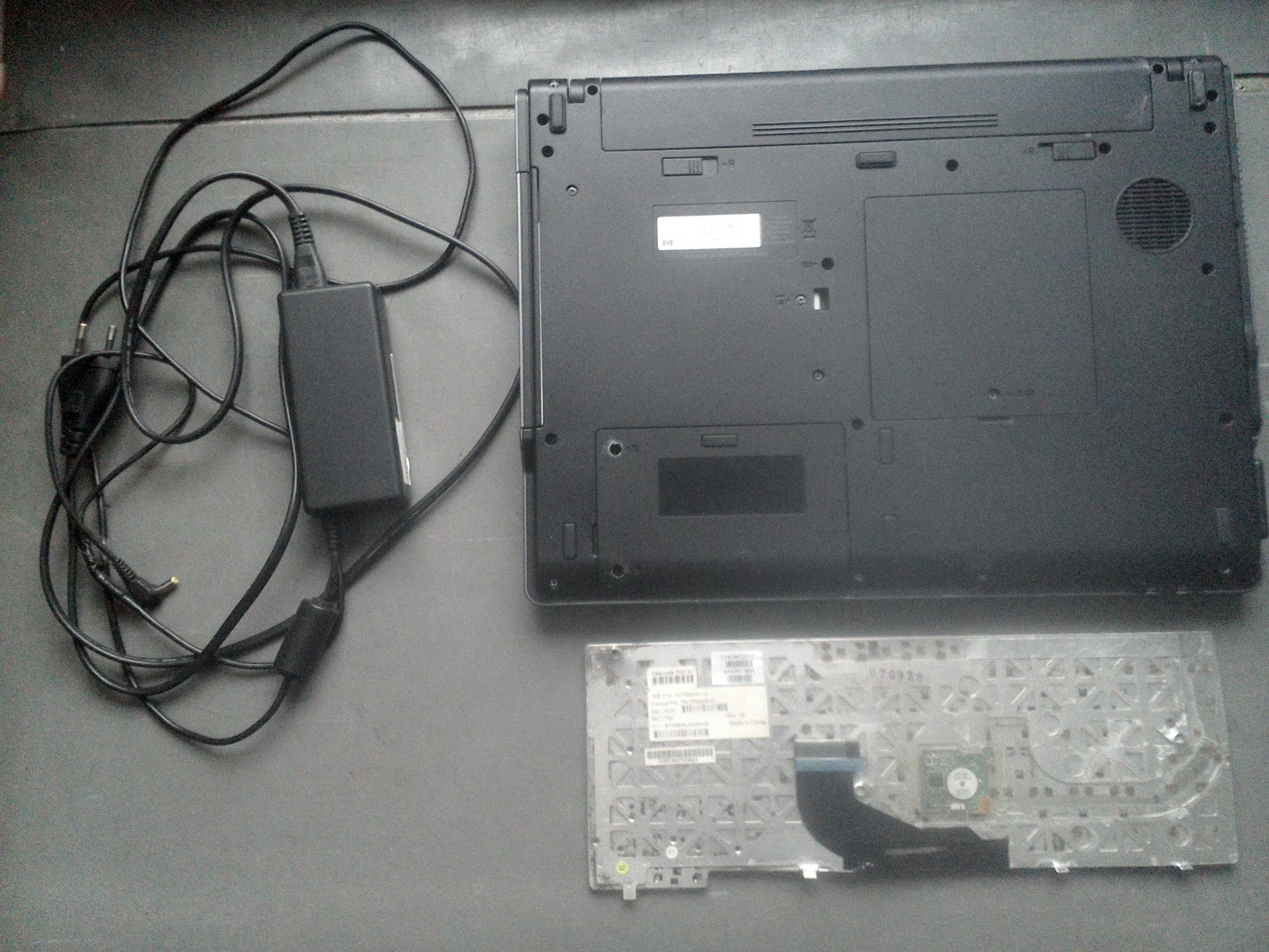 laptop hp 530 ladny stan zapasowa klawiatura zasilacz duzo zdjec