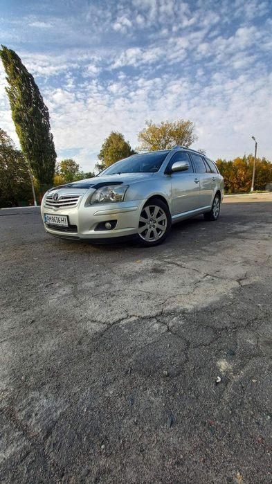 Продам Toyota Avensis