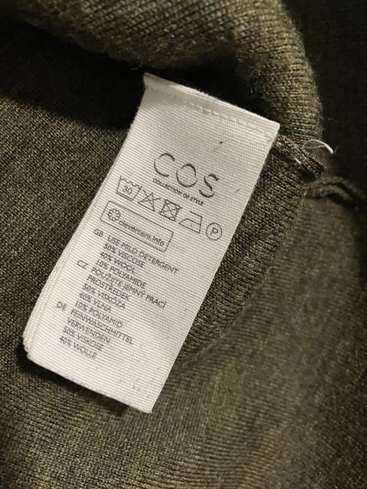 Sweter bluza COS L - wełna, wiskoza, dekolt serek