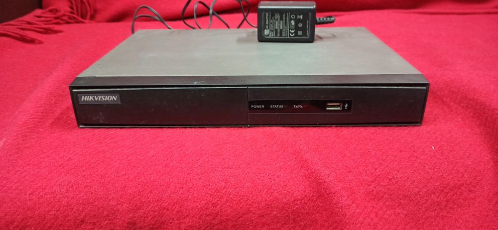 Відеореєстратор Hikvision DS 7208HVI