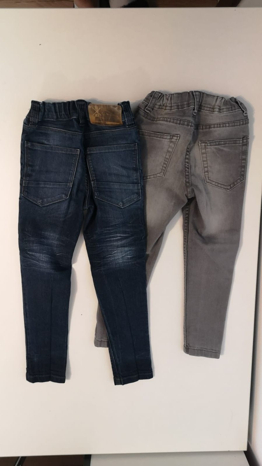 Jeans dżins dla chłopca rurki wąskie szare granatowe skinny 98-104