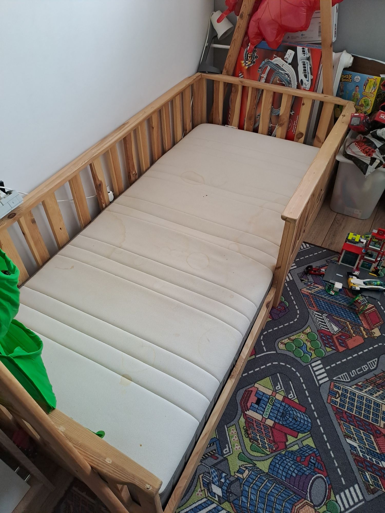Łóżko tipi z materacem kieszeniowym 90×200