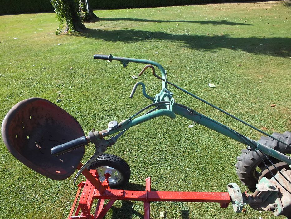 Kosiarka Traktorek Ursus C 308 nie Dzik 2/21 Kurier ŚLĄSK