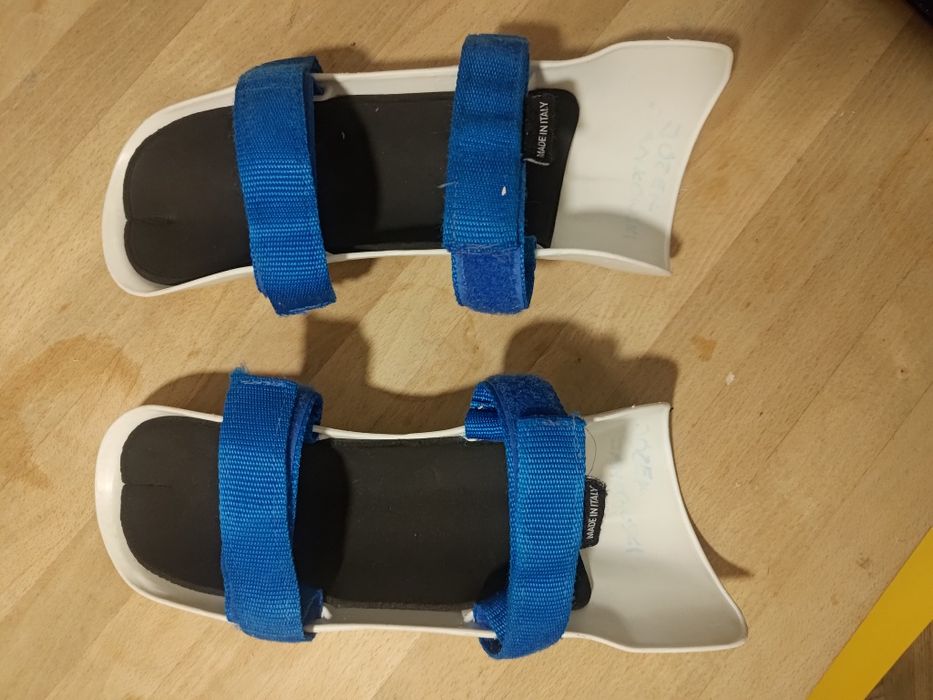 Ochraniacze narciarskie na kolana Invicta Race