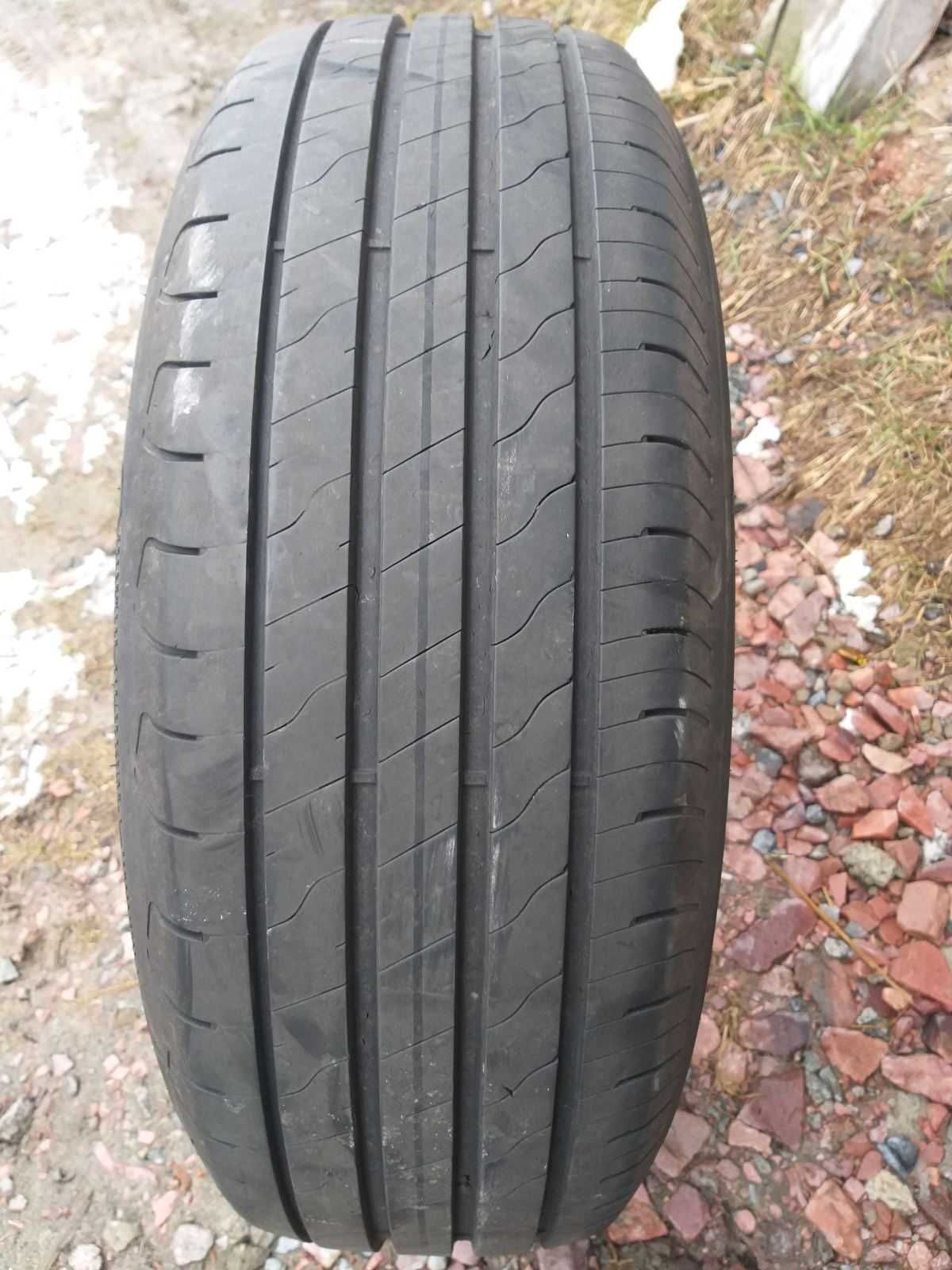 Продам літні шини бу 225/65R17 102H Good Year EfficientGrip 2 SUV 2шт