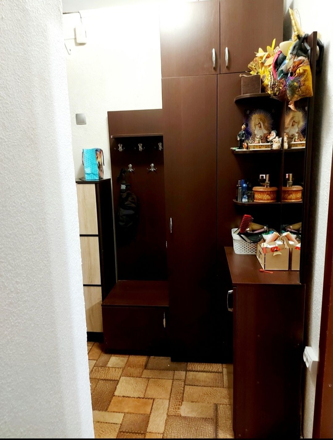 Продам прихожую в отличном состоянии
