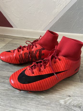 кроссовки для футбола Nike оригинал (23 см стелька)