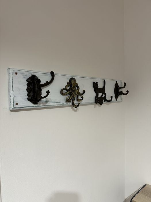 Wieszak mosiężny w stylu retro