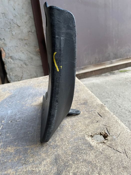 Бризговик , накладка арки