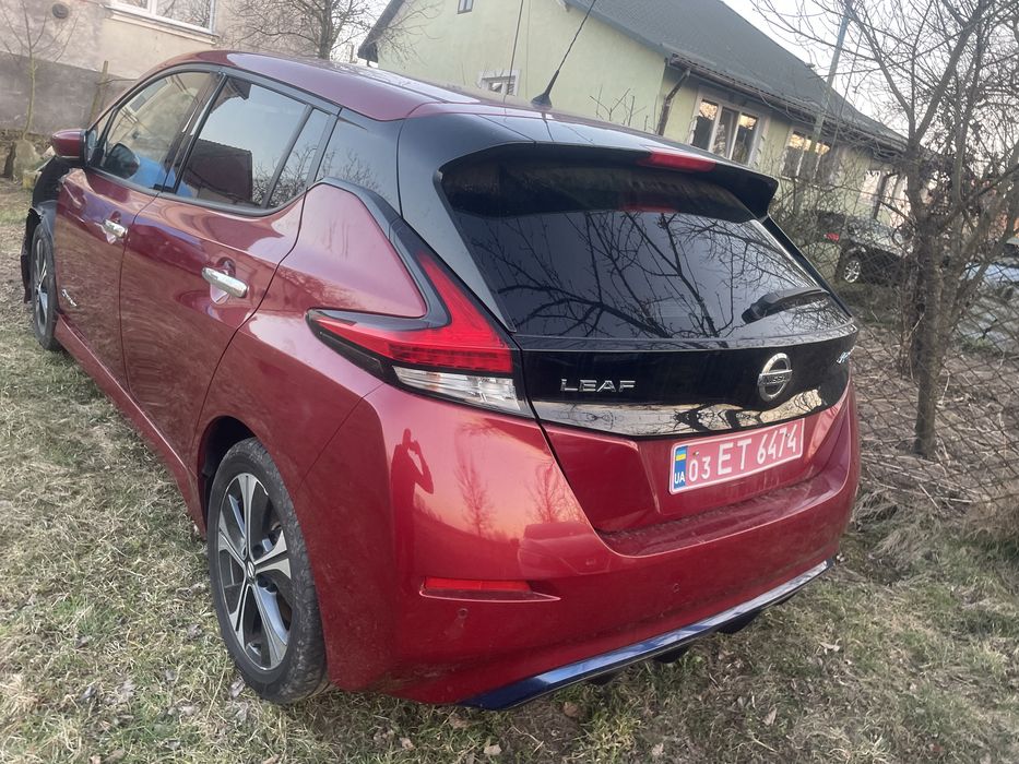 Розборка нісан ліф запчастина на нісані ліф Nissan leaf