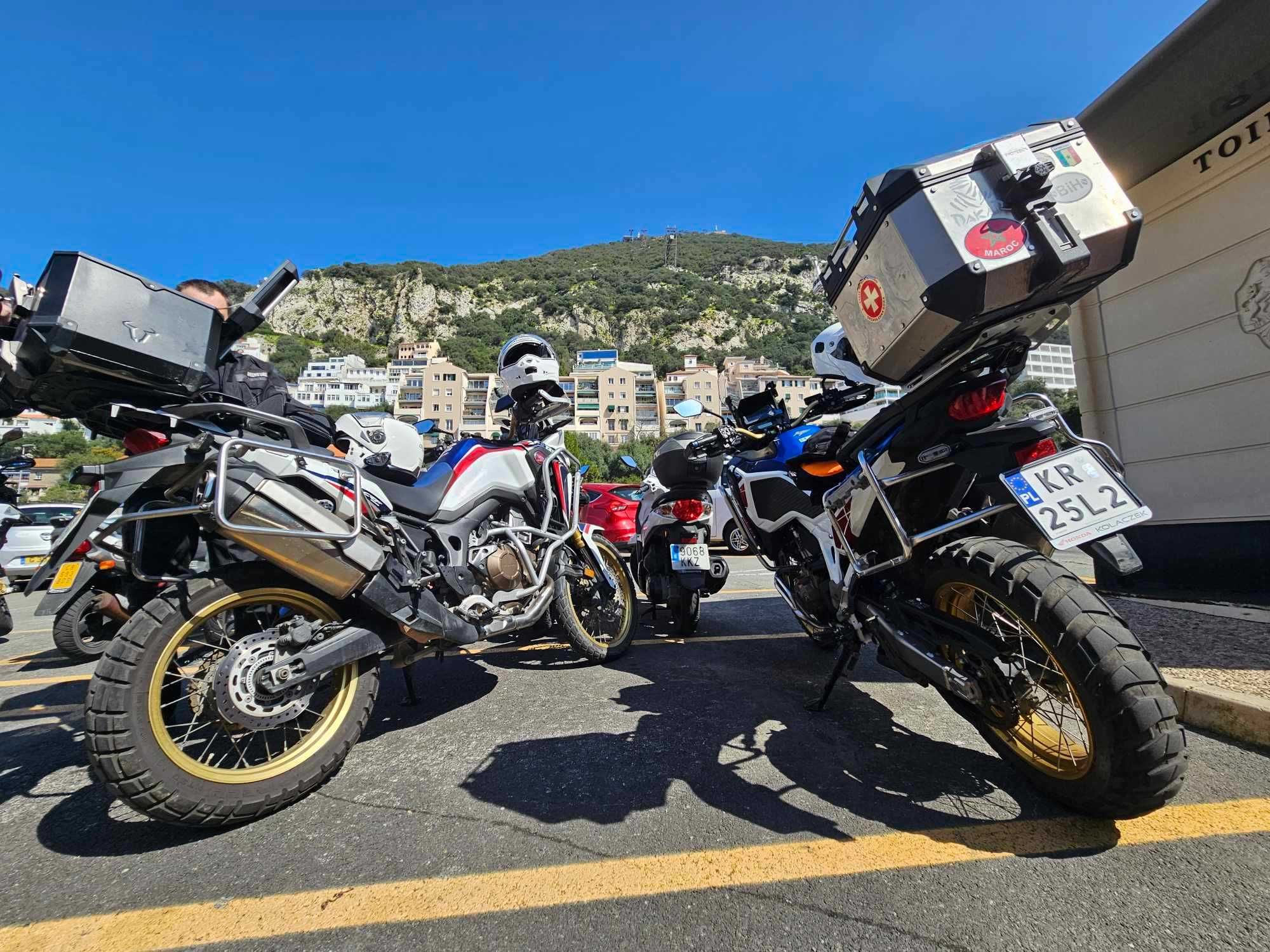 Wypożycz i ucieknij od zgiełku miasta Africa Twin DCT Adventure Sport