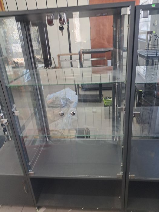 Szklane witryny 4 sztuki  idealne na biżuterię porcelanę