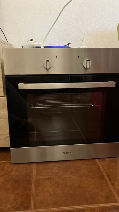 Forno de embutir, placa + exaustor marca Flama.