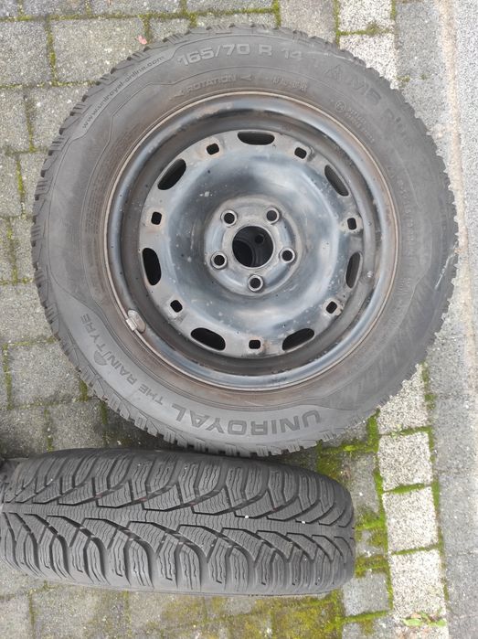 Felgi z oponami zimowymi 165/70 R14 Skoda Fabia