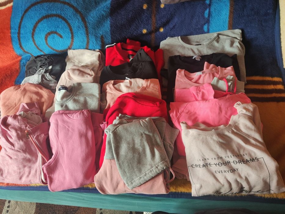 Ubrania młodzieżowe