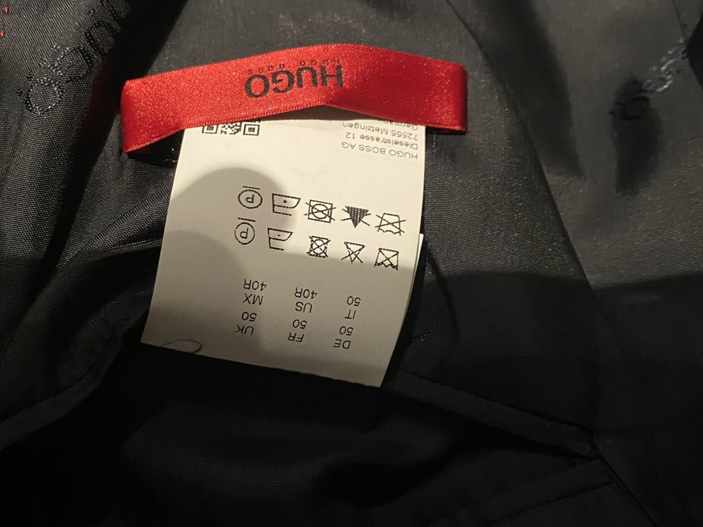 Hugo Boss garnitur slim roz. 50