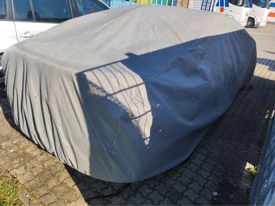 Plandeka na samochód osobowy