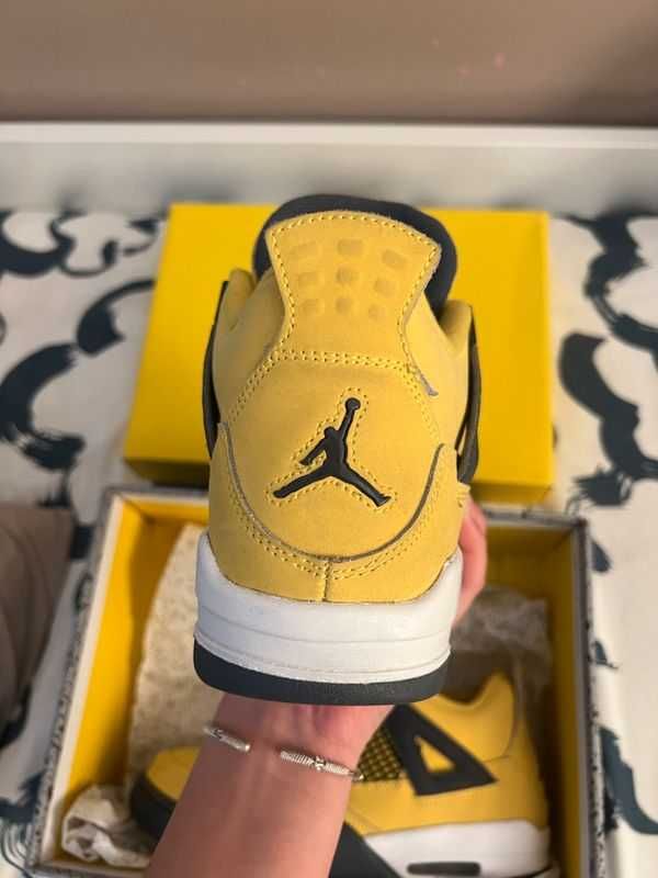 Jordan 4 Retro Lightning EU.46