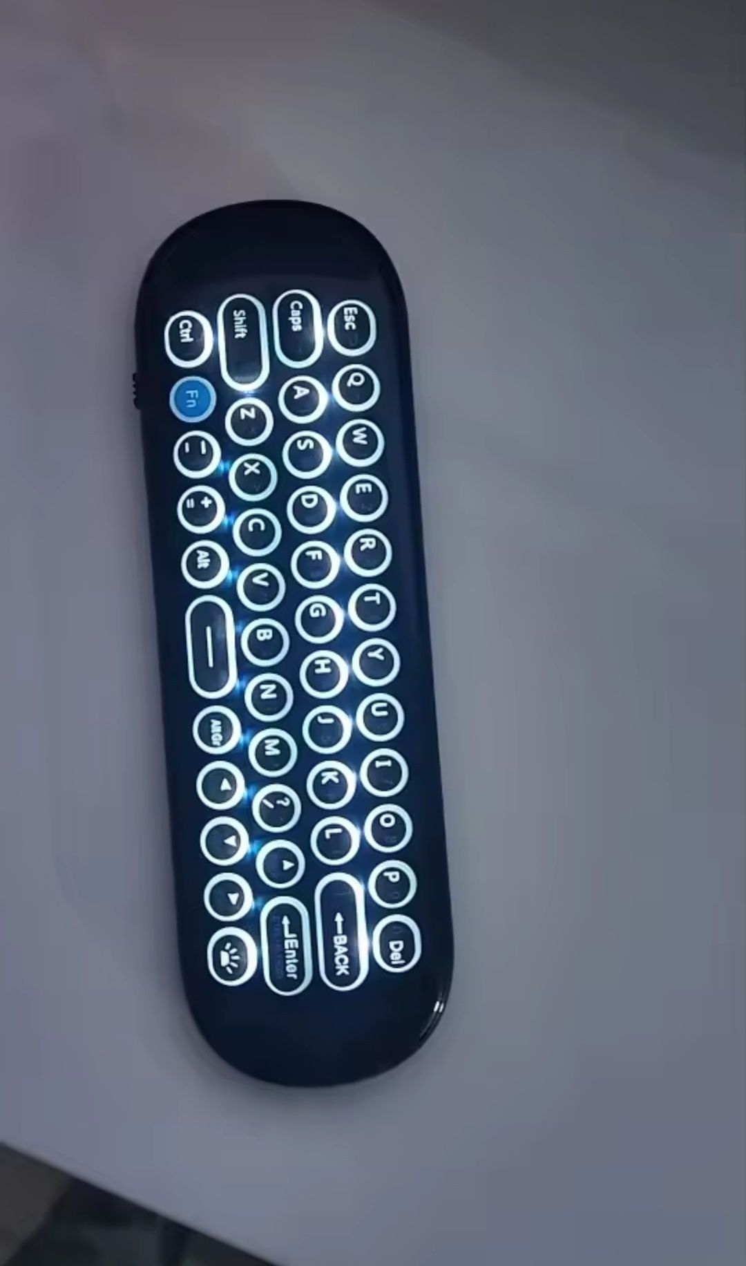 Comando com luz e teclado