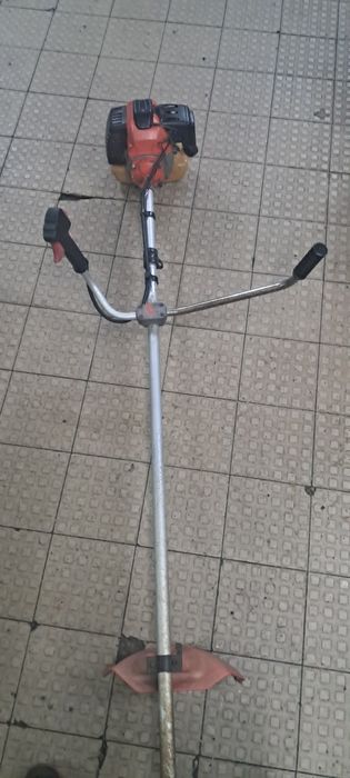 Roçadoras e motosserras revisinados