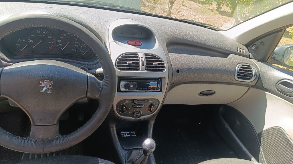 Vendo ou troco Peugeot 206 SW