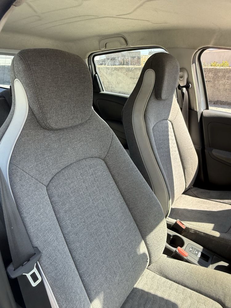 Renault zoe 50 kw baterias proprias