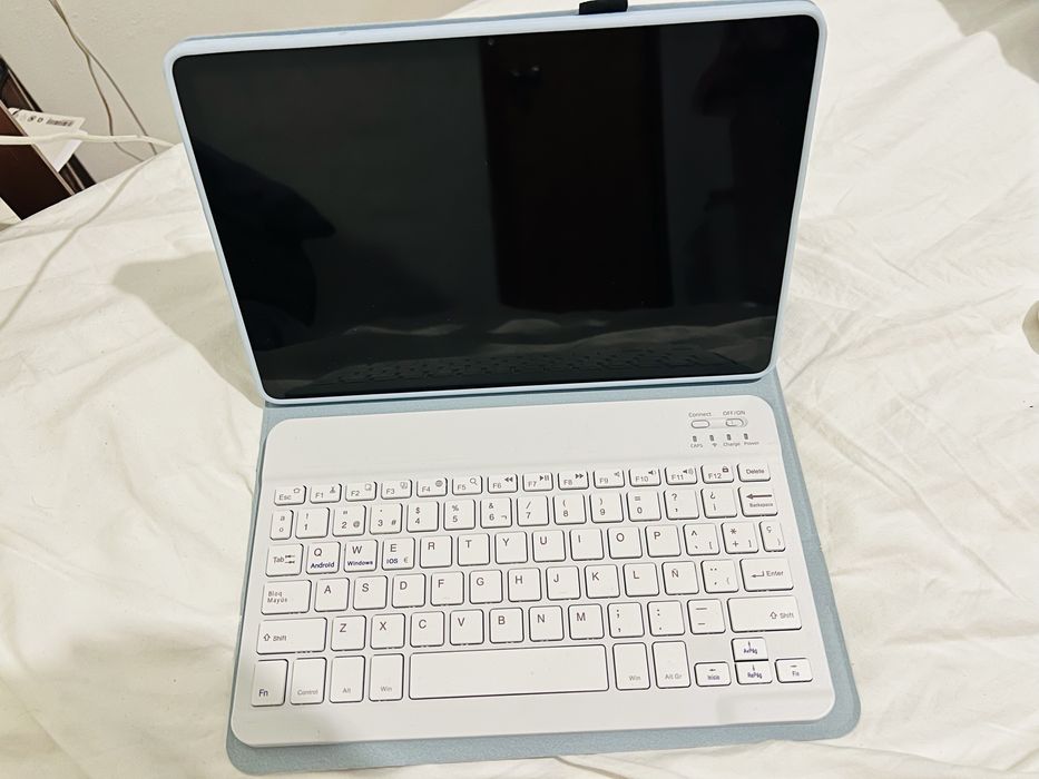 Tablet Lenovo M11 + teclado + Capa