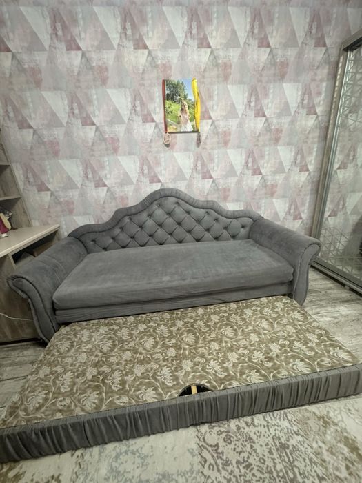 Продам розкладний диван