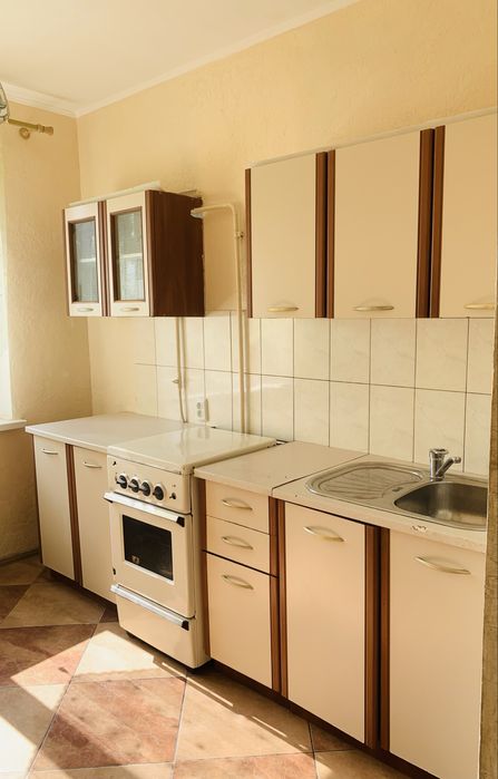 Сдам 2кв.бул.Вечерний ( Метро)