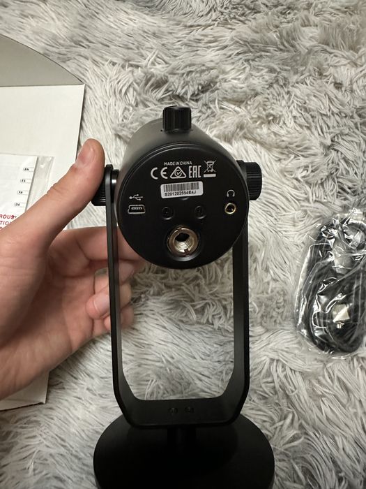 Микрофон Behringer BIGFOOT