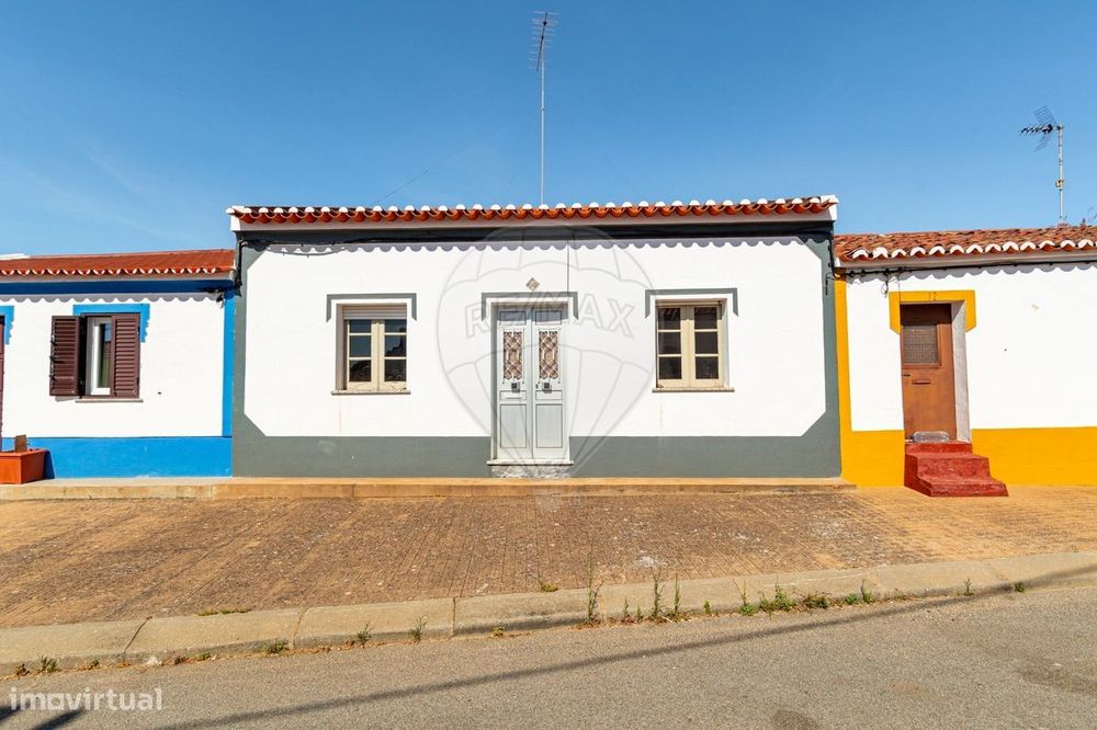 Moradia T4 para venda