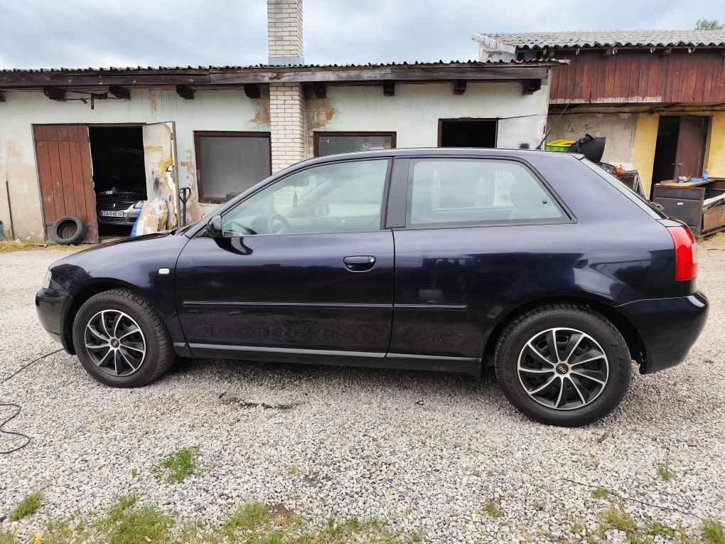 Audi A3 lift 1.6 Sr benzyna 2003rok stan bdb do jazdy
