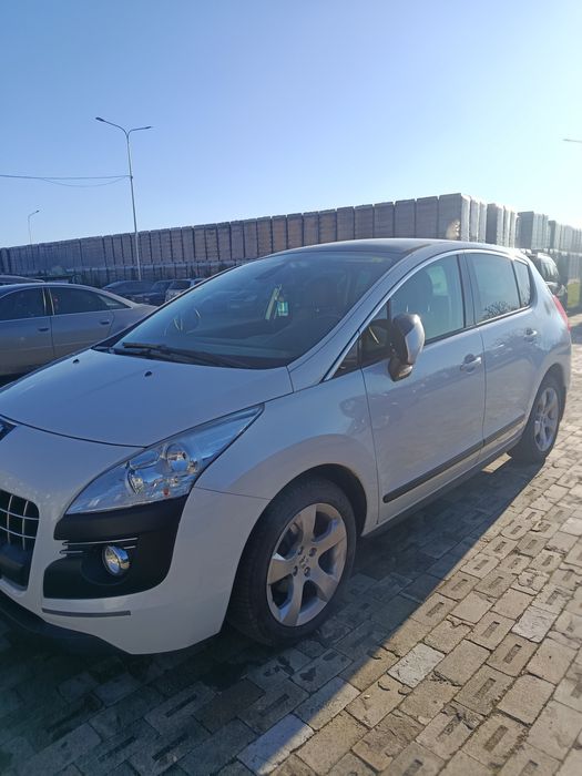 Продам Пежо 3008