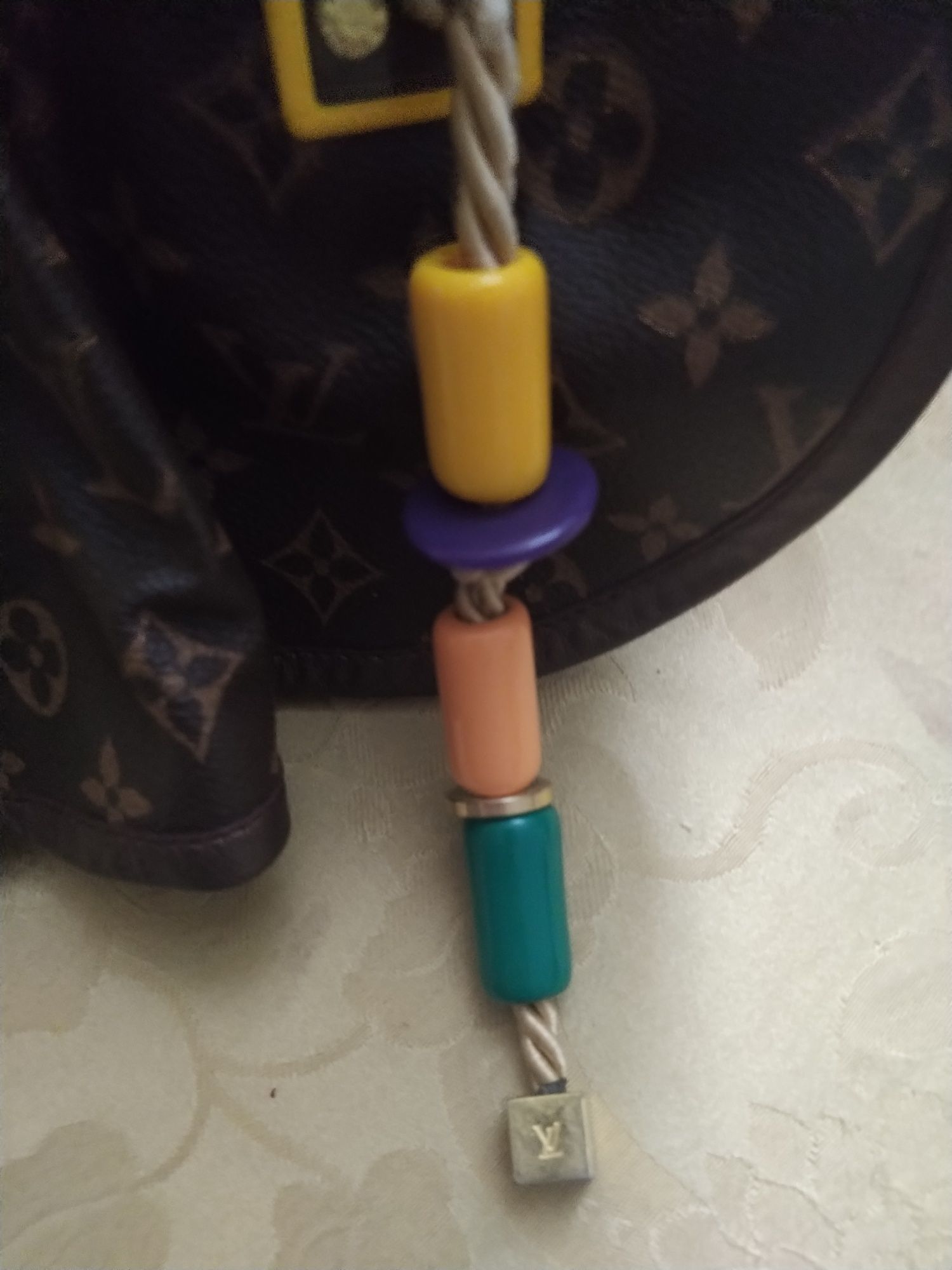 Modelo raro Louis Vuitton